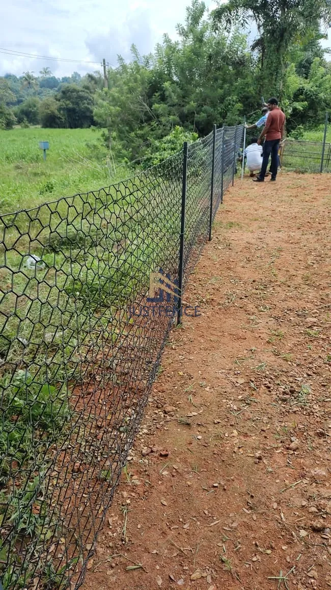 JF Polyhex Mesh installation