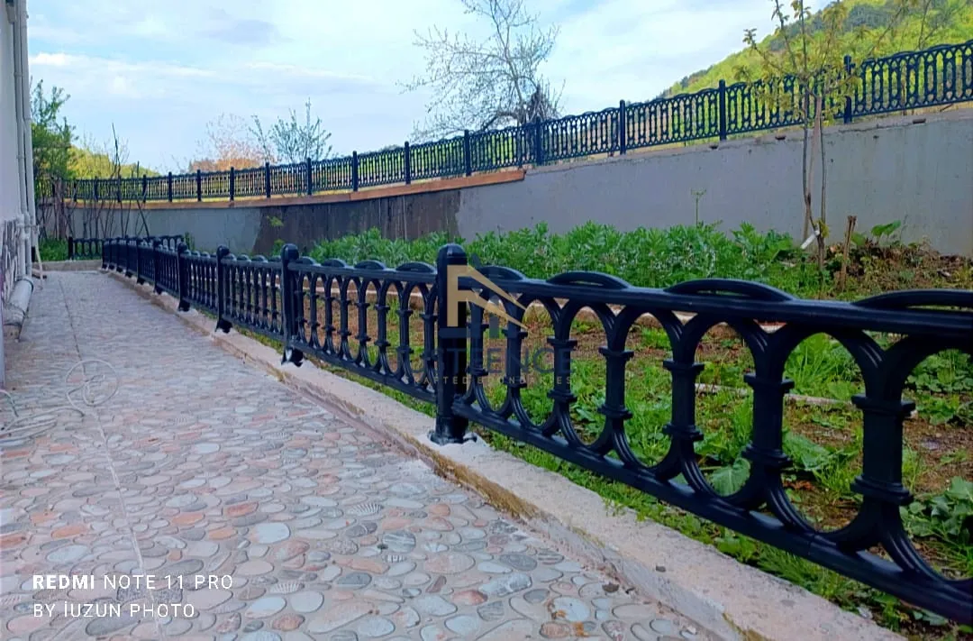 JF Antiqo Fence installation