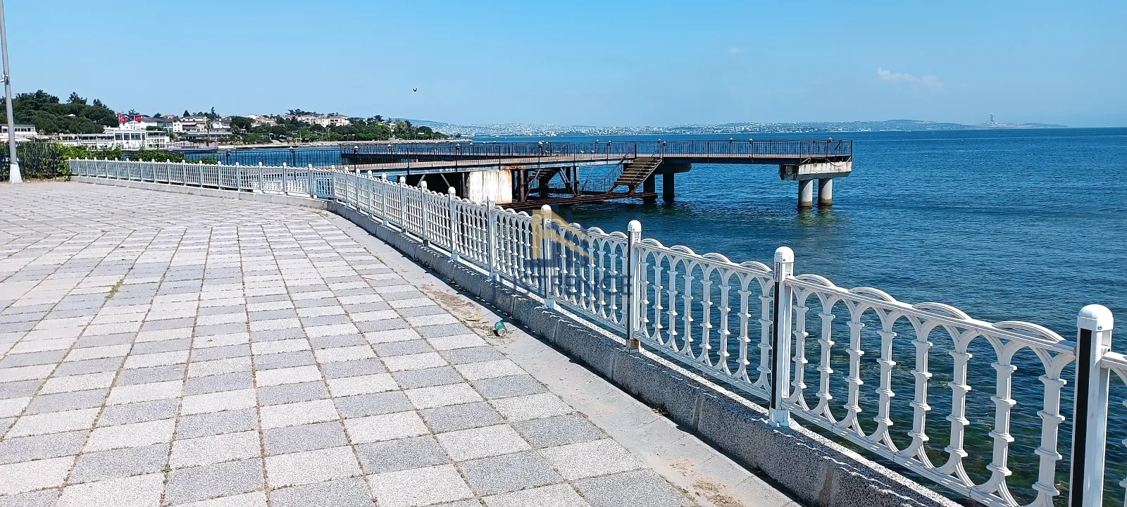 JF Antiqo Fence installation